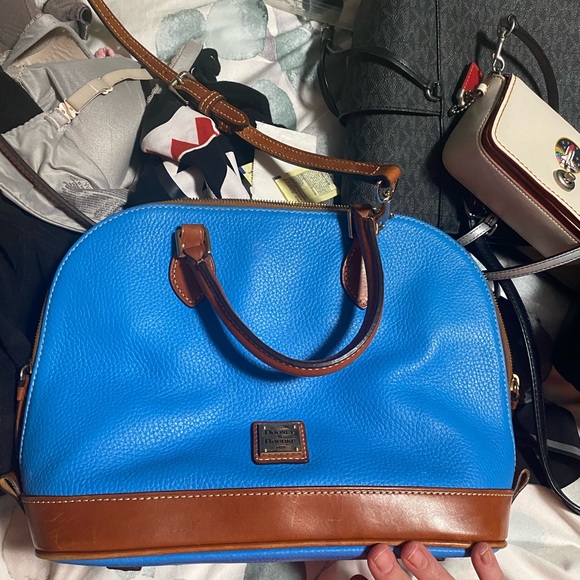 Purses - Picture 5 of 10